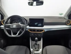 Gris plata Usado 2024 Seat Arona Style SUV | 19.600 € (Precio justo)