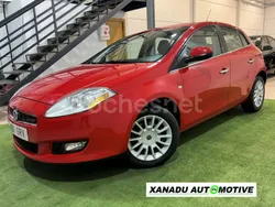 Rojo Usado 2009 Fiat Bravo Emotion Utilitario | 4990 € (Precio justo)