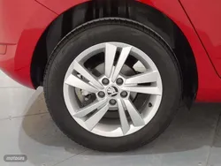 Rojo Usado 2021 Skoda Fabia Ambition Berlina | 12.500 € (Precio justo)