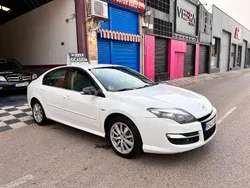 Blanco Usado 2013 Renault Laguna III Bose Edition Berlina | 9800 € (Un poco caro)