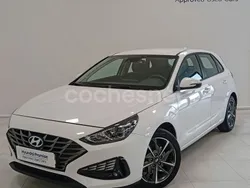 Blanco Usado 2024 Hyundai i30 Berlina | 19.500 € (Precio justo)