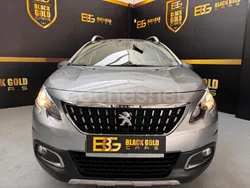 Gris / plata Usado 2017 Peugeot 2008 Allure SUV | 9490 € (Precio justo)