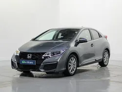 Gris / plata Usado 2016 Honda Civic Comfort Berlina | 12.990 € (Super precio)