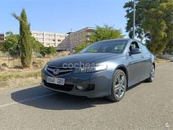 Gris / plata Usado 2008 Honda Accord Comfort Berlina | 8700 € (Precio justo)