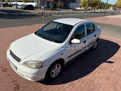 Blanco Usado 2001 Opel Astra Comfort Berlina | 2200 € (Precio justo)