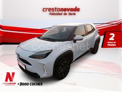 Blanco Usado 2022 Toyota Yaris Hybrid Active SUV | 19.990 € (Un poco caro)