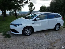 Blanco Usado 2016 Toyota Auris Hybrid Active Familiar | 12.500 € (Precio justo)