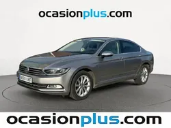 Gris plata Usado 2018 VW Passat Advance Berlina | 15.810 € (Precio justo)