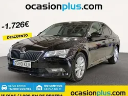 Negro Usado 2018 Skoda Superb Active Berlina | 17.264 € (Precio justo)