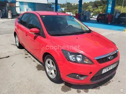 Rojo Usado 2010 Ford Focus Trend Berlina | 3900 € (Precio justo)