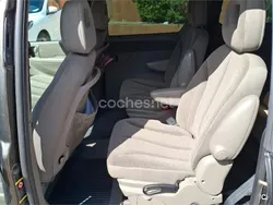 Gris / plata Usado 2005 Chrysler Voyager Monovolumen | 3600 € (Precio justo)