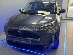 Gris / plata Usado 2022 Toyota Yaris Hybrid Active SUV | 22.900 € (Un poco caro)