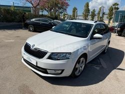 Blanco Usado 2015 Skoda Octavia Active Familiar | 7900 € (Precio justo)
