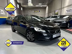 Negro Usado 2019 Volvo V40 Momentum Familiar | 15.900 € (Precio justo)