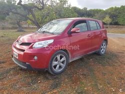 Rojo Usado 2009 Toyota Urban Cruiser Active Berlina | 7800 €