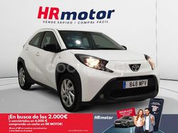 Blanco Usado 2024 Toyota Aygo X-play Utilitario | 15.610 € (Un poco caro)