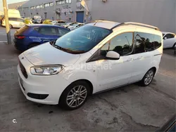 Blanco Usado 2017 Ford Tourneo Courier Titanium Monovolumen | 10.000 € (Buen precio)