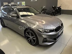 Gris / plata Usado 2023 BMW 318 Comfort Edition Familiar | 29.900 € (Precio justo)