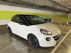 Blanco Usado 2015 Opel Adam Glam Utilitario | 9900 € (Un poco caro)