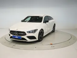 Blanco Usado 2023 Mercedes CLA220 Shooting Brake Familiar | 44.500 €
