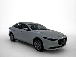 Blanco Usado 2024 Mazda 3 Exclusive-Line Berlina | 28.900 € (Precio justo)