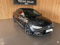 Negro Usado 2021 VW Passat R-line Berlina | 20.990 € (Un poco caro)