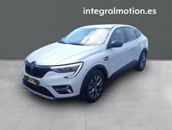 Blanco Nuevo 2025 Renault Arkana Evolution SUV | 30.500 € (Un poco caro)