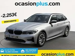 Plateado Usado 2020 BMW 318 Familiar | 22.537 € (Precio justo)