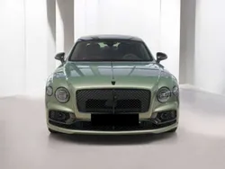 Verde Nuevo 2024 Bentley Flying Spur Berlina | 298.800 €