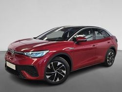 Rojo intenso metalizado techo negro Usado 2024 VW ID.5 Pro SUV | 42.990 €