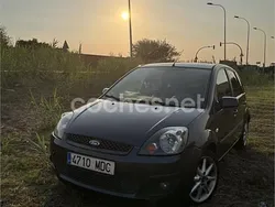 Negro Usado 2007 Ford Fiesta Trend Utilitario | 4500 € (Precio justo)