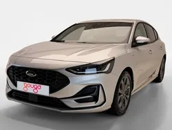 Negro Usado 2024 Ford Focus ST-Line Berlina | 23.995 € (Precio justo)