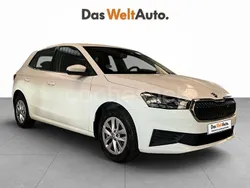 Blanco Usado 2022 Skoda Fabia Ambition Berlina | 14.490 € (Precio justo)