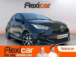 Negro Usado 2021 Toyota Yaris Hybrid Active Berlina | 21.990 € (Un poco caro)