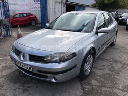 Gris / plata Usado 2006 Renault Laguna II Expression Berlina | 2500 € (Precio justo)