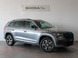 Gris / plata Usado 2023 Skoda Kodiaq SportLine SUV | 35.990 € (Un poco caro)