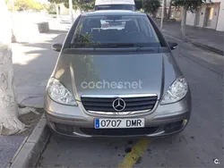 Gris / plata Usado 2005 Mercedes A150 Classic Monovolumen | 4500 € (Caro)