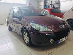 Violeta / lila Usado 2006 Peugeot 307 Berlina | 4900 € (Caro)