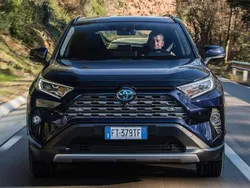 Azul Usado 2016 Toyota RAV4 Hybrid Advance SUV | 20.490 € (Precio justo)