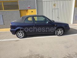 Azul Usado 2001 VW Golf IV Highline Berlina | 4500 € (Caro)