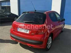 Rojo Usado 2006 Peugeot 207 Berlina | 5100 € (Precio justo)