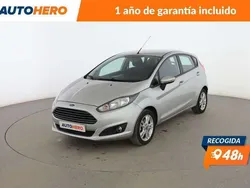 Gris Usado 2015 Ford Fiesta Trend Utilitario | 8799 € (Precio justo)