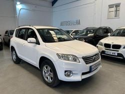 Blanco Usado 2012 Toyota RAV4 Lounge SUV | 11.500 € (Precio justo)