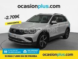 Gris / plata Usado 2022 VW Tiguan Life SUV | 29.800 € (Buen precio)