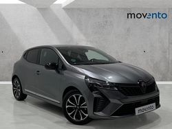 Gris / plata Usado 2025 Renault Clio V Techno Berlina | 19.400 € (Un poco caro)