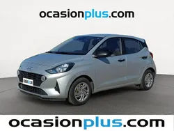 Gris plata Usado 2022 Hyundai i10 Utilitario | 9773 € (Precio justo)