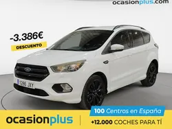 Blanco Usado 2017 Ford Kuga ST-Line SUV | 15.250 € (Precio justo)