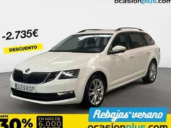 Blanco Usado 2018 Skoda Octavia Familiar | 11.810 €