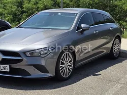 Gris / plata Usado 2021 Mercedes CLA200 Shooting Brake Familiar | 26.950 € (Buen precio)
