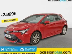 Rojo Usado 2023 Toyota Corolla Active Utilitario | 20.446 € (Buen precio)